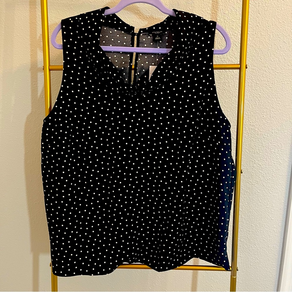 Ann Taylor NWT LOFT Sleeveless Lightweight Blouse Size XL
